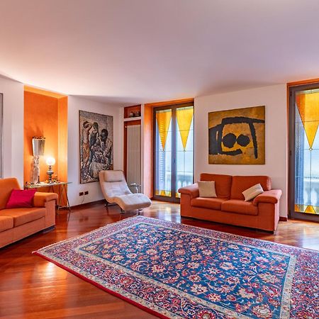 Appartamento Magnifico - Porta Venezia - Wifi Milano Dış mekan fotoğraf